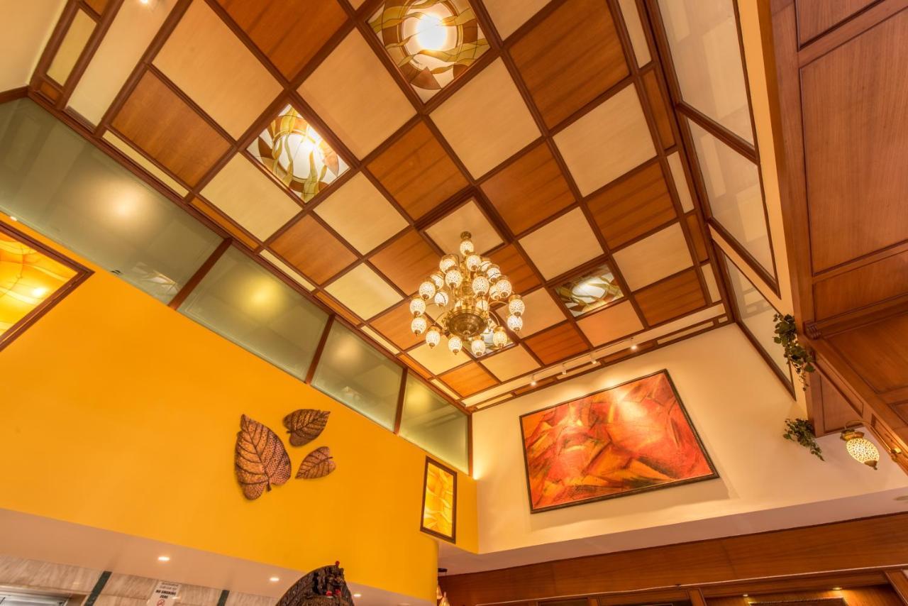 Bangalore Gate Hotel & Conferences Esterno foto